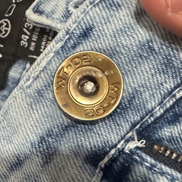 Men's Distressed Light Blue Slim Jeans - Picture 4 of 9